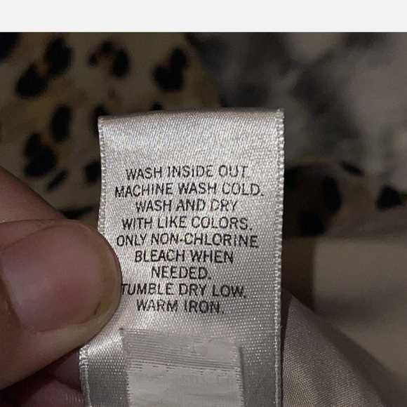 Banana Republic Animal Print Pencil Skirt - Picture 5 of 6